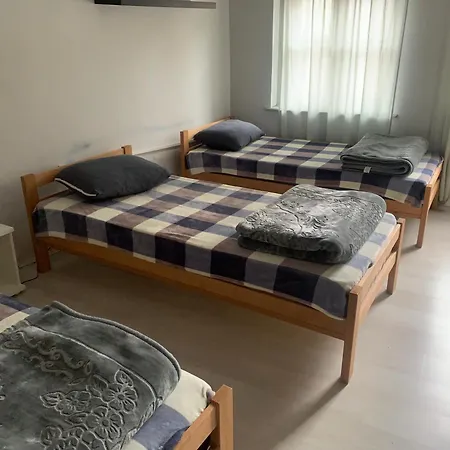 Hostel Downtown Mixed Beds Belgrade